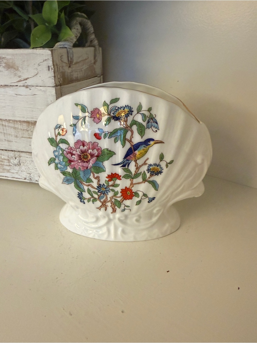 Vintage Aynsley Pembroke Bone China Shell Vase Bird Floral Gold Trim England